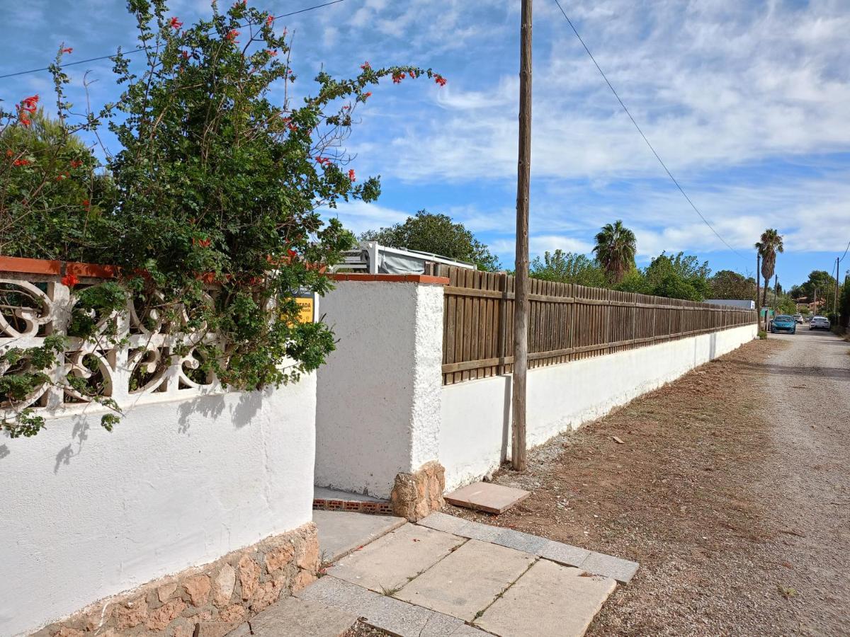 Large Yard, Large Lawn, Independent Villa Lliria Exterior photo