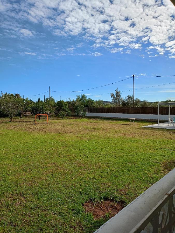 Large Yard, Large Lawn, Independent Villa Lliria Exterior photo